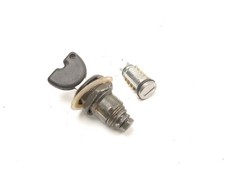 VESPA PIAGGIO ET4 125 2001-2005 TWO KEY BARRELS & KEY