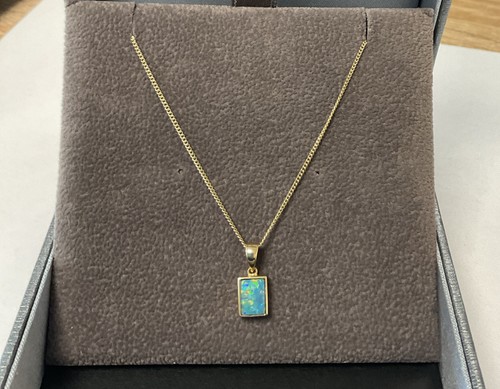 Yellow gold rectangle opal - gold,