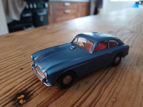 Spot 113 aston martin db3 - spot,