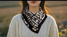 Black taupe magnetic - &,