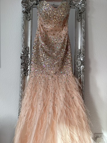 Stunning soft peach blush - peach,