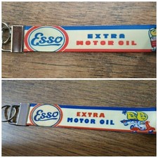 ESSO MOTOR OIL MOTORING SCOOTER VINTAGE STYLE MR MRS DRIP MAN Keyring Key Fob