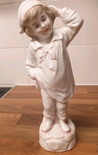 Bisque style figurine - bisque, a