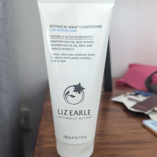 Liz earle naturally active - earle,
