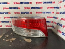 TOYOTA AVENSIS SALOON 4DR T2 MK3 T270 2010 PASSENGER OUTER REAR TAIL LIGHT LAMP