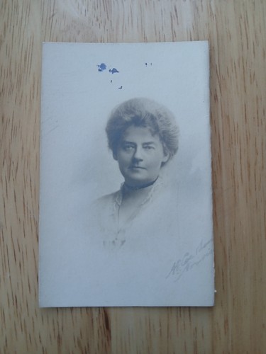 Victorian photograph lady - victorian,