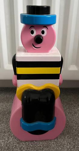Bertie bassett plastic - bertie, money