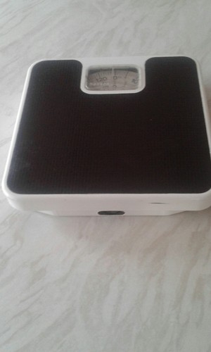 Hanson bathroom scales - , in