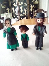 VTG AMISH DOLLS 3 CT  SLEEP