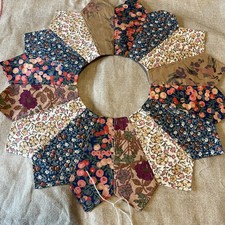 Vintage Liberty Tana lawn fabric quilting paper pieced Patchwork Dresden Plate