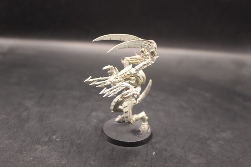 Warhammer 40k tyranids lictor - warhammer,