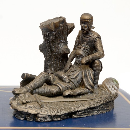 Myth magic tudor - &,