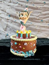 Betty Boop on cake/candles