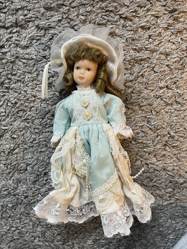 Porcelain victorian girl - victorian,