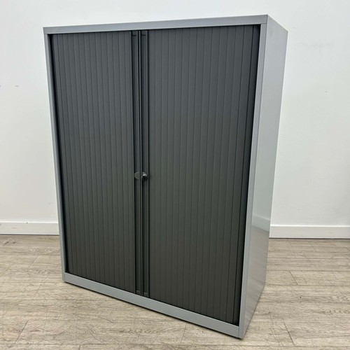 Mid height office - mid-height,