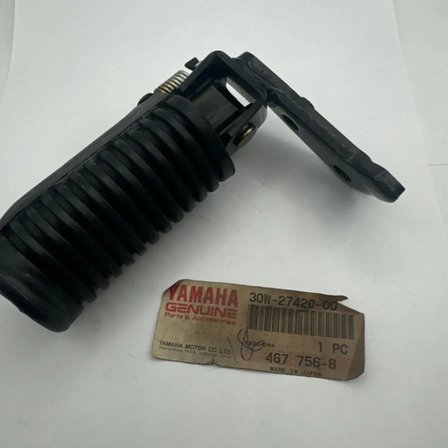 Yamaha footrest front - footrest,