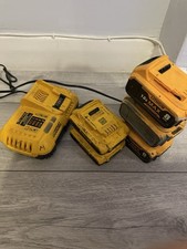 Dewalt DCB118 XR Flexvolt 18/54v Fast Charger And Batteries