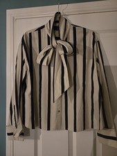 NEXT Ladies Long Sleeved Pussy