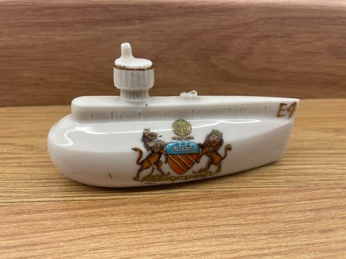 Crested china ww1 - crested, by