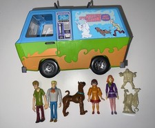 Mystery Machine Ghost Patrol and Mystery Gang - Scooby Doo Action Figures