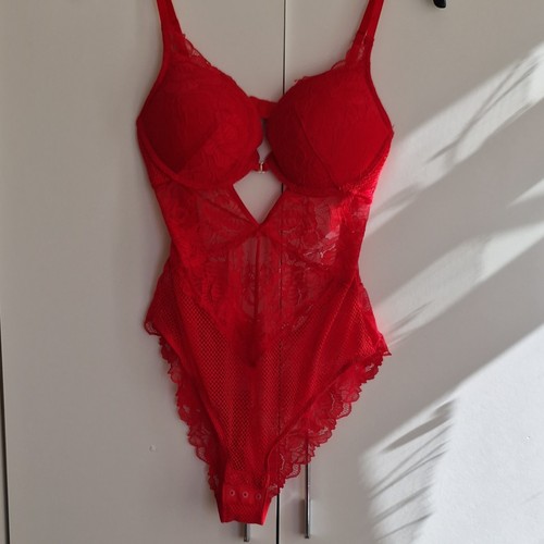 Secret possessions women - secret,