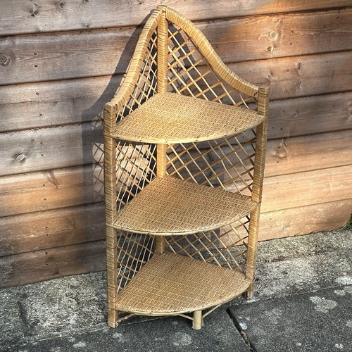 Vintage tier rattan wicker - vintage,