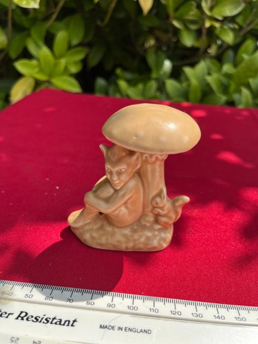 Sylvac pottery lucky pixie - sylvac,