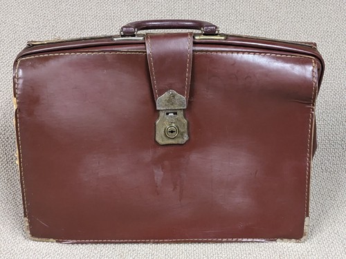 Vintage doctors gladstone bag - vintage,