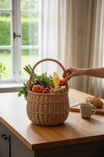  VTG Brown Wicker Hamper