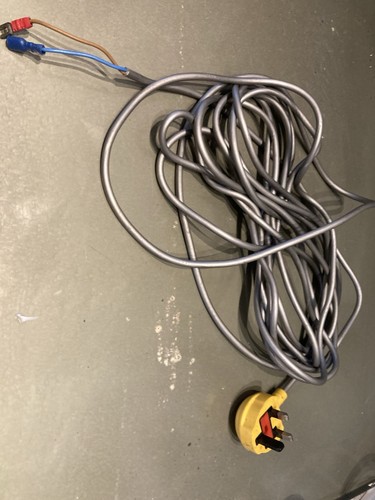Dyson dc01 mains - dyson,