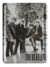 Beatles Souvenir POSE