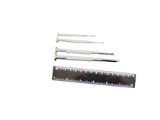 JEWELLERS / ENGINEERS SCREWDRIVERS X 4 flat