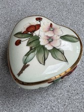 Royal Worcester Palissy Trinket Box Heart Shaped  Perfect for rings or earrings 