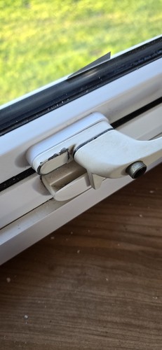 Cockspur window handle - window,
