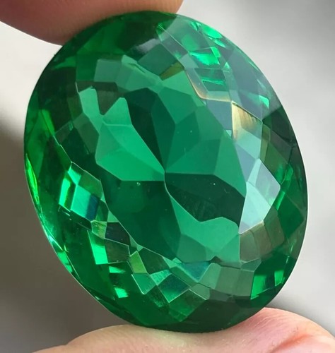 Colombian huge oval cut green - colombian,