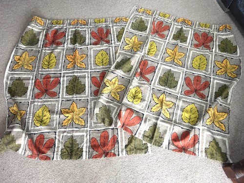 Pair vintage leaf pattern mid - leaf,