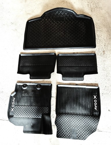 Genuine toyota aygo full - genuine, x