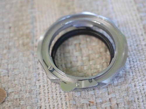 Ihagee exa exakta ring - exa, d-ring