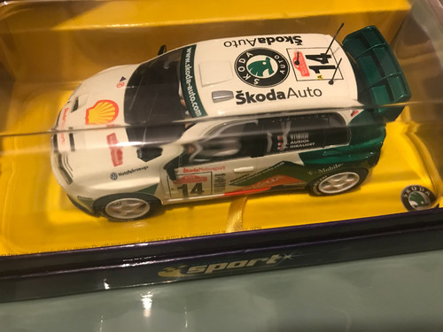 Scalextric c2487 skoda fabia - scalextric,