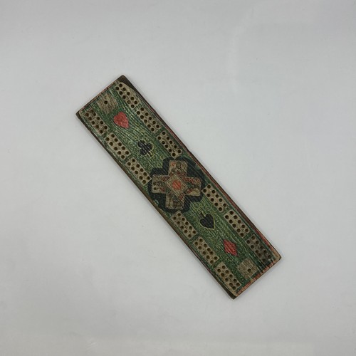 Vintage wooden cribbage board - vintage,