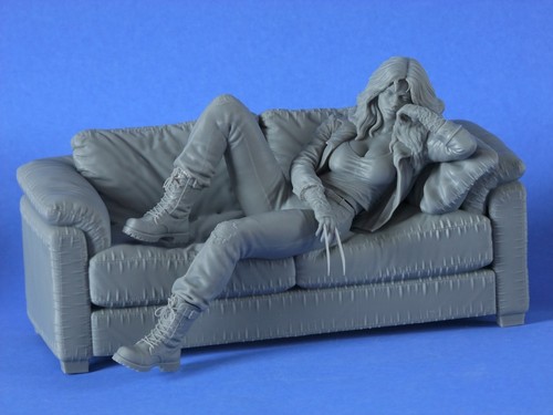 Reclining 10 scale 3d - reclining.,