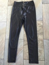 QED London Black Shiny Look