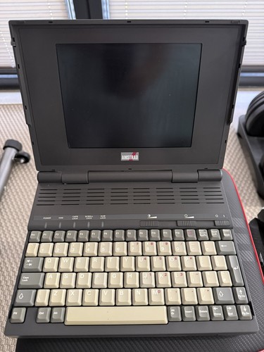 Amstrad anb 386sx laptop - 20/40,