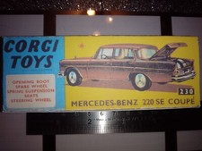 Corgi - 230 Mercedes-Benz 220 SE Coupe Replica/Copy Box 