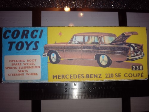 Corgi 230 mercedes benz 220 - mercedes-benz,