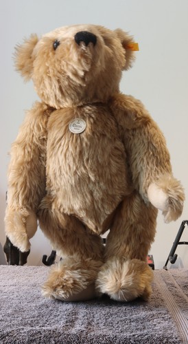 Reduced large steiff - reduced, 20"