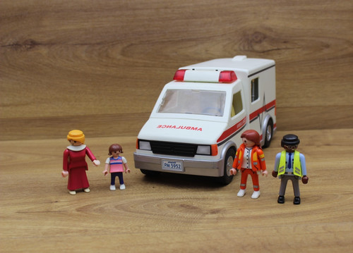 Playmobil ambulance playset - ,