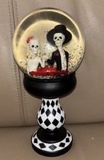 Tk Max  Halloween  Snow Globe