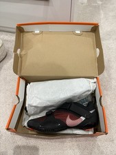 🔥 UK 7.5 EU 42 ~ Nike
