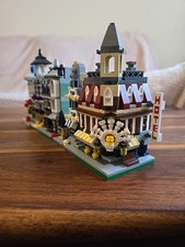 LEGO VIP Exclusive Mini Modulars 10230 Cafe Corner, Market Street,  Green Grocer